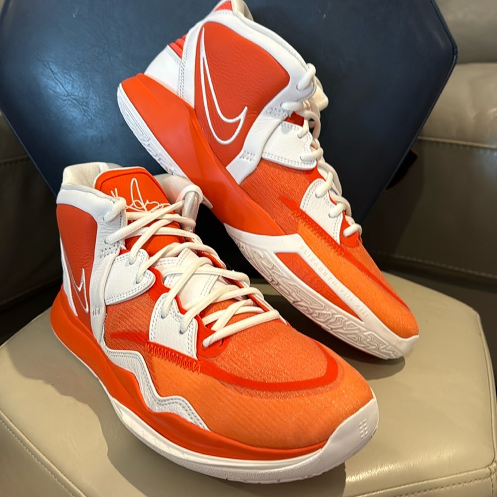 Mens nike kyrie infinity (DO9616 802) NWOT VARIOUS SIZES